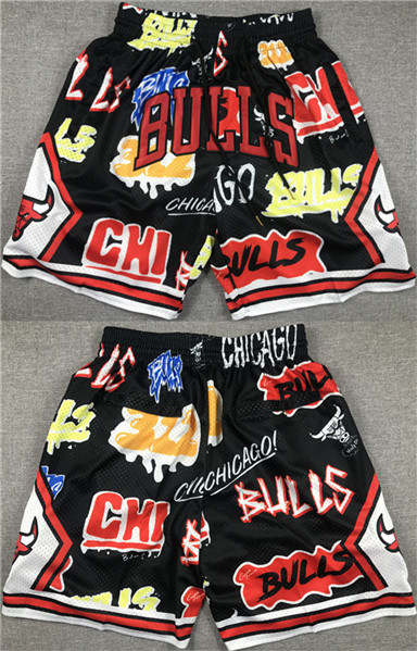 Men's Chicago Bulls Black Shorts (Run Small)