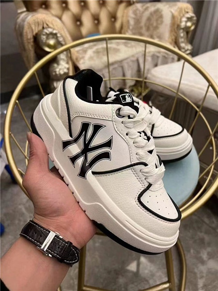 Men's New York Yankees White/Navy Shoes 001